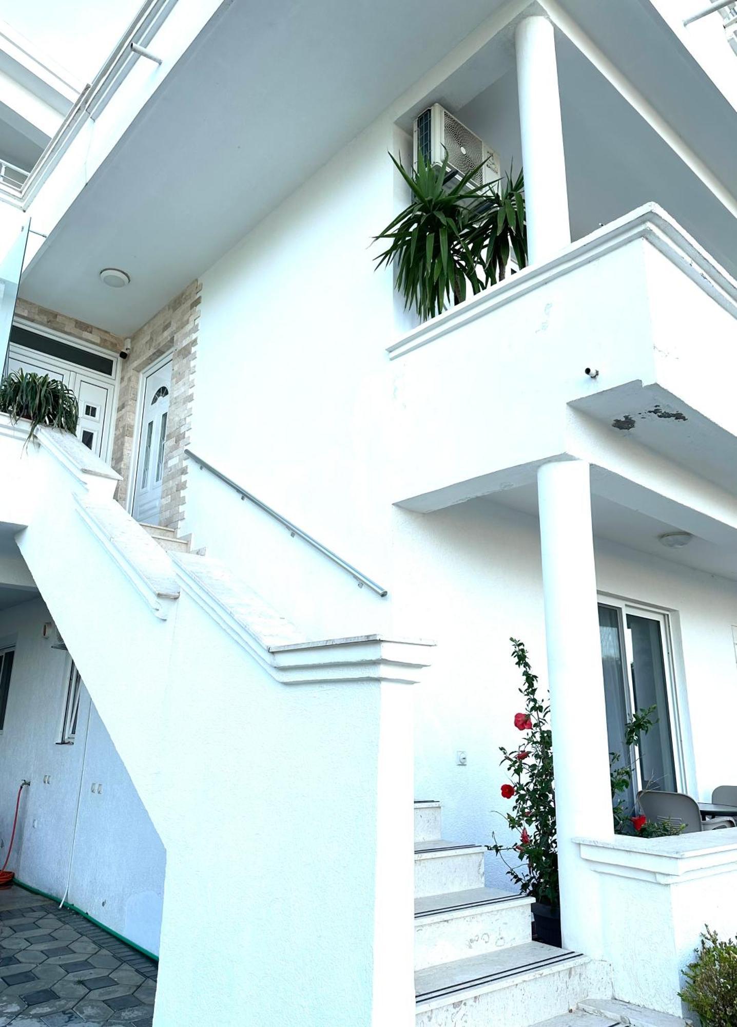 Apartment Luxuryhome 1 Ulcinj